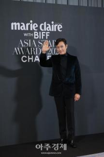 [포토] 이병헌, 부산국제영화제 2025 마리끌레르 아시아 스타 어워즈 참석