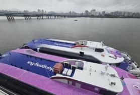 Xe buýt sông Hàn - phương tiện giao thông công cộng bằng đường thủy đầu tiên của thành phố Seoul - chính thức vận hành từ 18/9