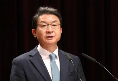 이억원 금융위원장, 취임 나흘 만에 1급 간부 전원에 사표 요구