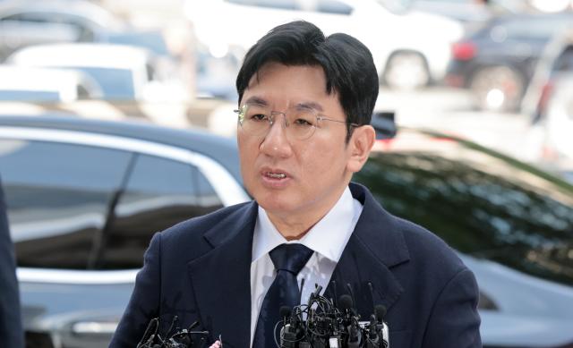 부정거래 의혹 방시혁 의장 경찰 출석 사진연합뉴스