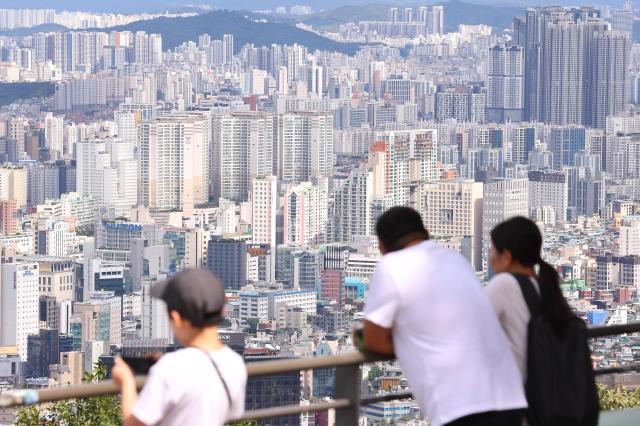 서울 남산에서 바라본 아파트 단지 사진연합뉴스