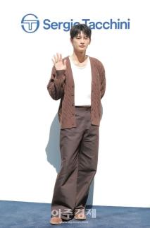 [포토] 서인국, 세르지오 타키니 한남 플래그십 스토어 오픈 기념 포토콜 참석