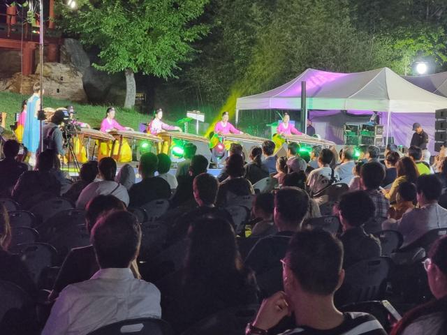 삼척 죽서루에서 2025 삼척 국가유산 야행이 개막되고 있다 사진이동원 기자