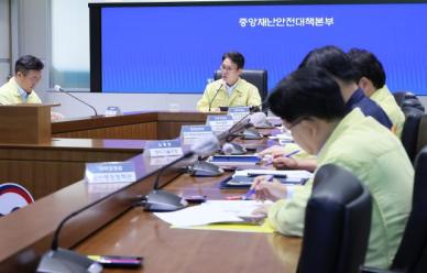 김민석 총리, 정부전산망 마비에 대국민 사과…신속 복구