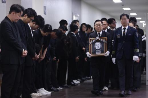 서울은 홍콩으로, 부산 바다는 캔버스로…가을 축제 개막