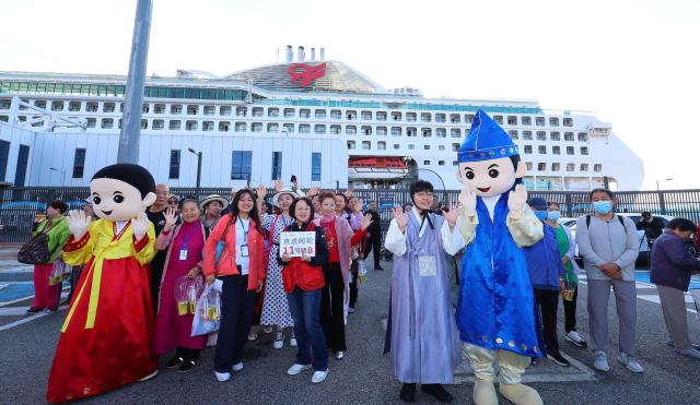 中国游客大军如期而至 流通界期待共享免签红利