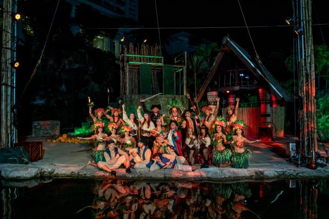 PIC 괌 시그니처 디너쇼 ‘태평양의 해적Pirates of the Pacific’ 출연진 사진피에이치알코리아