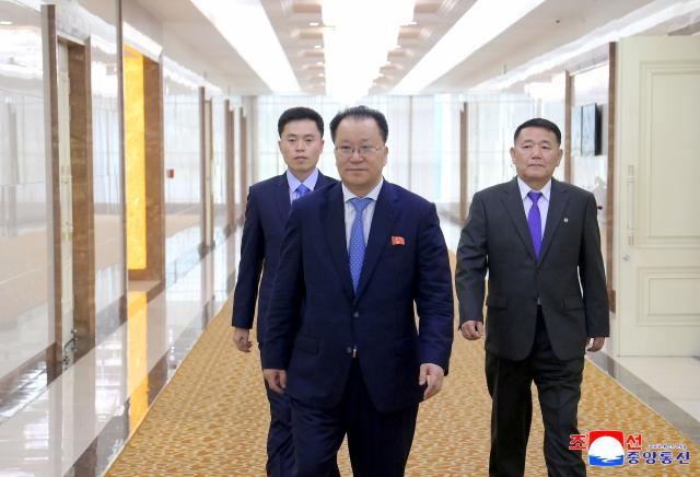 김선경 외무성 부상을 단장으로 하는 북한 대표단이 유엔총회 제80차 회의에 참가하기 위해 지난 25일 평양을 출발했다고 조선중앙통신이 지난달 26일 보도했다 사진연합뉴스