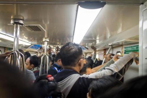 [NNA] 캘커타 메트로, 일일 승객 98만명 돌파…역대 최다