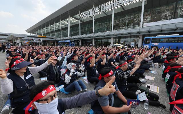 全国机场工人发起大罢工