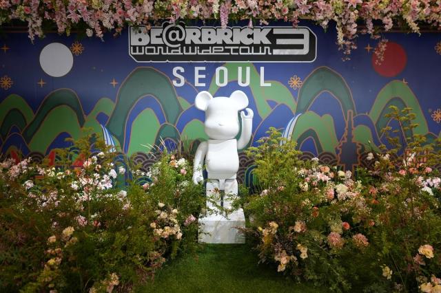 서울 여의도 더 현대 서울에서 열리는 베어브릭 월드 와이드 투어3 인 서울 모습 사진무브인터렉티브
