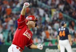 [주목! 이 선수] 우승팀 결정한 이율예, KBO 최고 신스틸러 등극…포수 최대어 증명