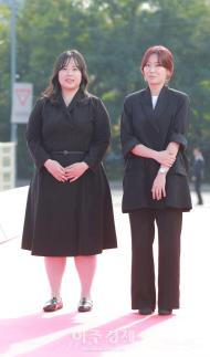 [포토] 나지현 감독·이수진 작가, 서울드라마어워즈 2025 레드카펫 참석