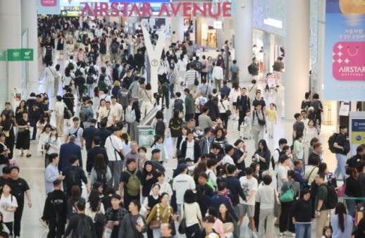 Cảnh sát Hàn Quốc đối mặt áp lực từ tội phạm nước ngoài gia tăng trong bối cảnh ngành du lịch phục hồi tích cực