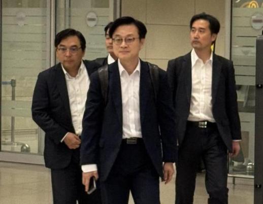 김정관 산업장관, 한미 관세협상 후 귀국…외환시장 민감성에 공감대