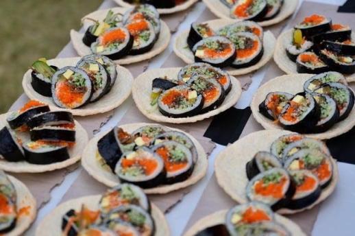 Kimbap - Từ món ăn đường phố đến biểu tượng văn hóa