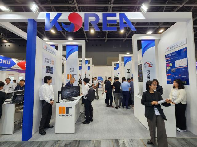 코트라는 한국나노융합산업협회 주후쿠오카총영사관과 함께 8일부터 이틀간 일본 후쿠오카에서 규슈 반도체 산업전시회 연계 수출상담회를 열었다 행사장 내 설치된 한국관의 모습 사진코트라