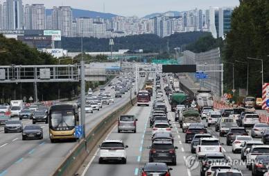 이제 일상으로…추석 연휴 끝자락 막바지 귀경길 분주