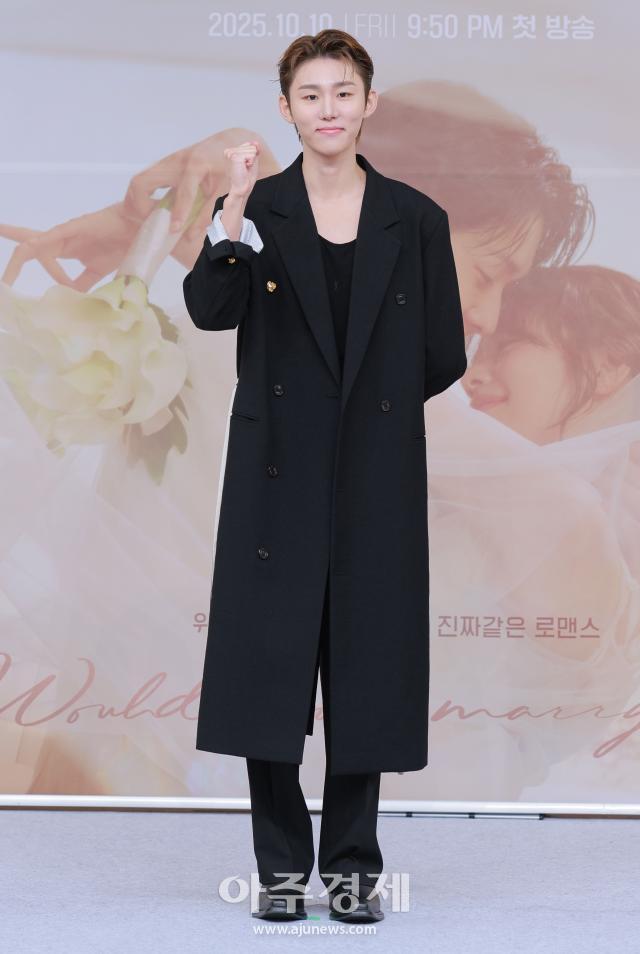 [포토] 포즈 취하는 서범준 (우주메리미 제작발표회)