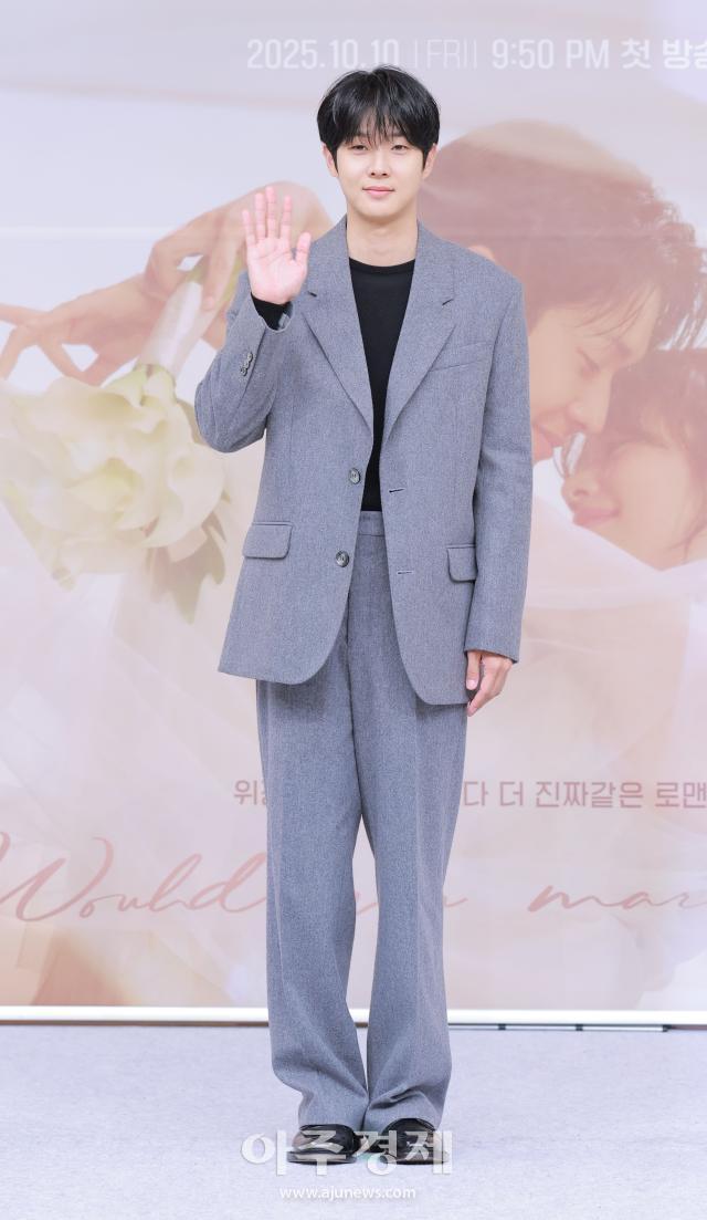 [포토] 포즈 취하는 최우식 (우주메리미 제작발표회)