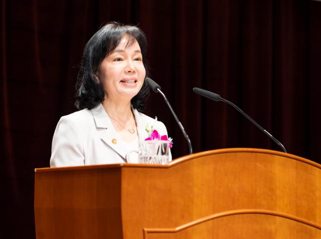 송경희 개인정보보호위원회 위원장이 10일 오전 정부서울청사에서 진행된 취임식에서 취임사를 하고 있다 사진개인정보보호위원회
