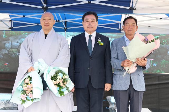 무안군 대한노인회 운남면분회분회장 김영유가 주관한 2025년 제29회 운남면 노인의 날 기념식 행사가 지난 3일 운남면 운남자재센터 일원에서 성황리에 개최됐다사진무안군