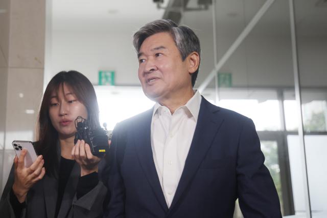 조태용 전 국가안보실장이 지난달 29일 서초동 이명현 순직해병 특검 사무실로 소환되고 있다 사진연합뉴스