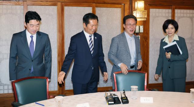 당정대, 서울·경기 주택시장 동향 논의…"이번주 내 정부 발표"