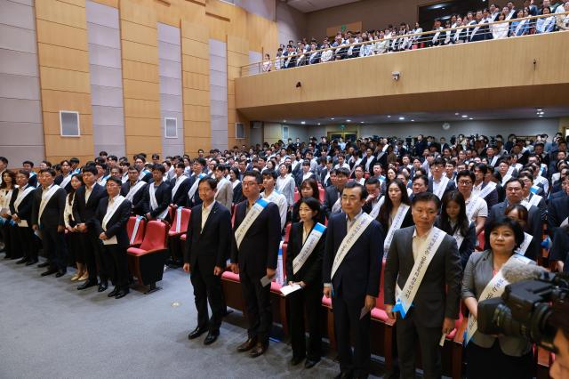 지난달 금융감독원 2층 대강당에서 임직원들이 결의대회에 참석한 모습 사진금융감독원