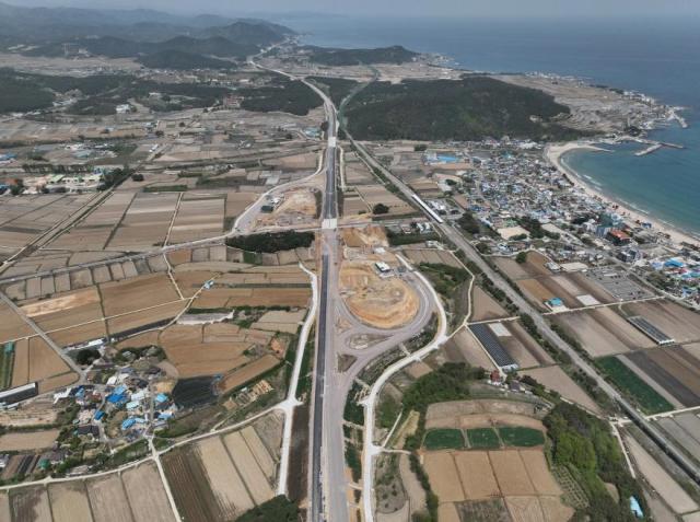포항영덕 간 고속도로 사진포항시
