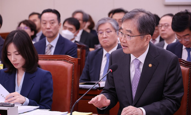 질의에 답하는 조현 외교부 장관사진연합뉴스