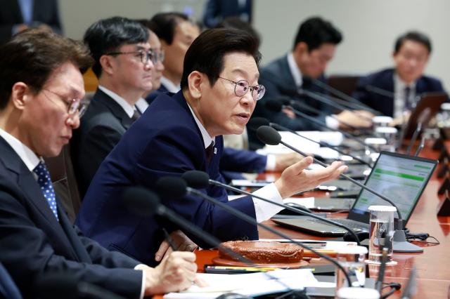이재명 대통령이 14일 서울 용산 대통령실 청사에서 열린 국무회의에서 발언하고 있다사진연합뉴스