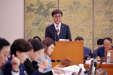[2025국감] 최휘영 문체부 장관 K-컬처 300조 육성…지원 아닌 투자로 전환
