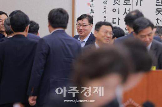 [포토] 국감 출석한 이화영 전 경기도 평화부지사