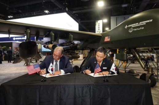 한화에어로, 美 GA-ASI와 단거리 이착륙 무인기 개발 나선다