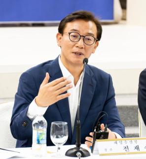 [2025 국감] 전재수 해수부 부산 이전 연내 완료…내년 북극항로 시범운항