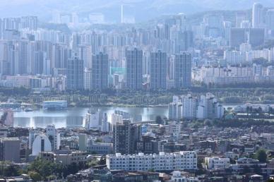 정부, 서울·경기 전역 부동산 규제 지역·토지거래허가구역 대폭 확대