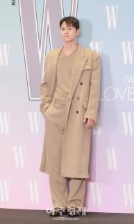 [포토] 공명, 더블유 코리아, 제20회 유방암 인식 향상 캠페인 자선 행사 기념 포토콜 참석