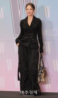 [포토] 효연, 더블유 코리아, 제20회 유방암 인식 향상 캠페인 자선 행사 기념 포토콜 참석