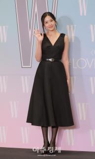 [포토] 안유진, 더블유 코리아, 제20회 유방암 인식 향상 캠페인 자선 행사 기념 포토콜 참석