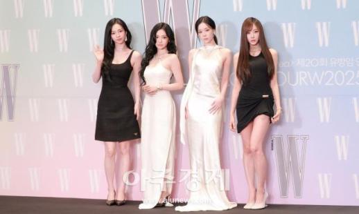 [포토] 에스파, 더블유 코리아, 제20회 유방암 인식 향상 캠페인 자선 행사 기념 포토콜 참석