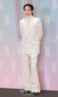 [포토] 이수혁, 더블유 코리아, 제20회 유방암 인식 향상 캠페인 자선 행사 기념 포토콜 참석