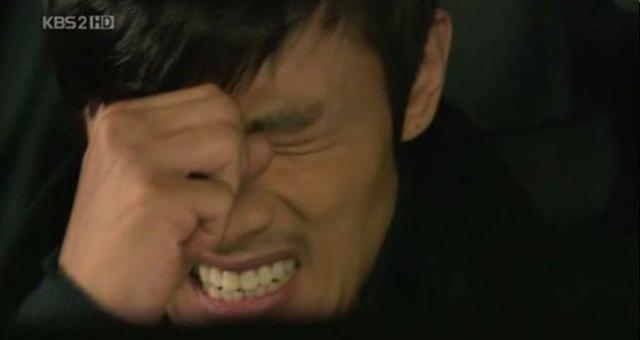 KBS 2TV 드라마 아이리스에서 아 안돼를 외치는 이병헌의 모습 사진KBS 2TV 아이리스 방송화면