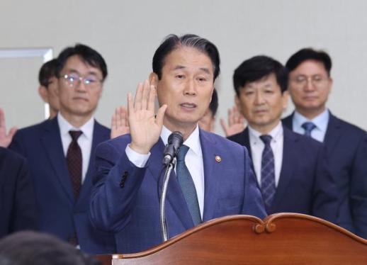 권오을 독립기념관 운영, 공정성·전문성 갖추도록 재정비