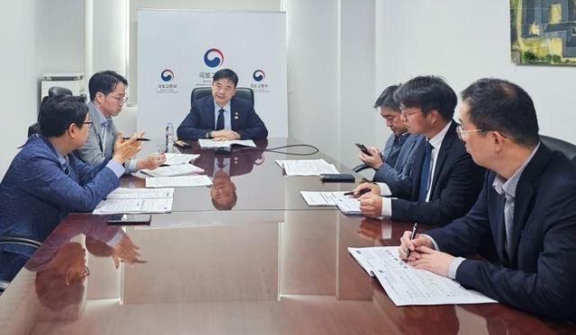 이상경 제1차관이 16일 ‘9·7대책 이행 점검 TF’ 첫 회의를 주재하고 있는 모습 사진국토교통부