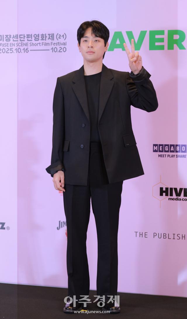 [포토] 미쟝센단편영화제 참석한 박정민