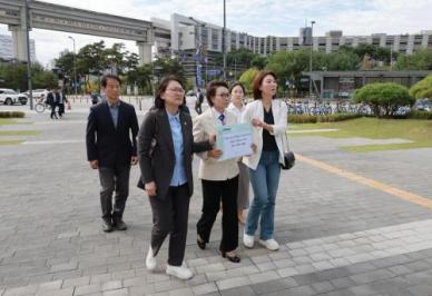 과천시의회, 국토부 위례과천선 과천시 제안노선 설치 청원 서명부 제출