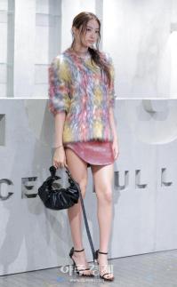 [포토] 포즈 취하는 미야오 가원