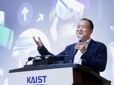 문혁수 LG이노텍 대표 전문성 전환 역량이 미래 혁신 원동력