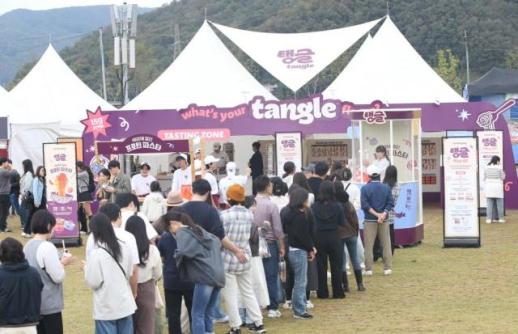 삼양식품 탱글 부스 4000명 몰려… 자라섬 재즈 페스티벌서 인기 확인